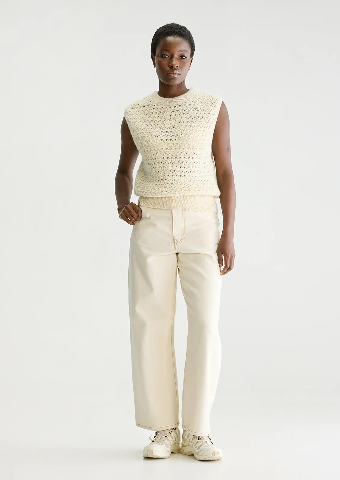 Moony Wool Sweater Vest - Image 4