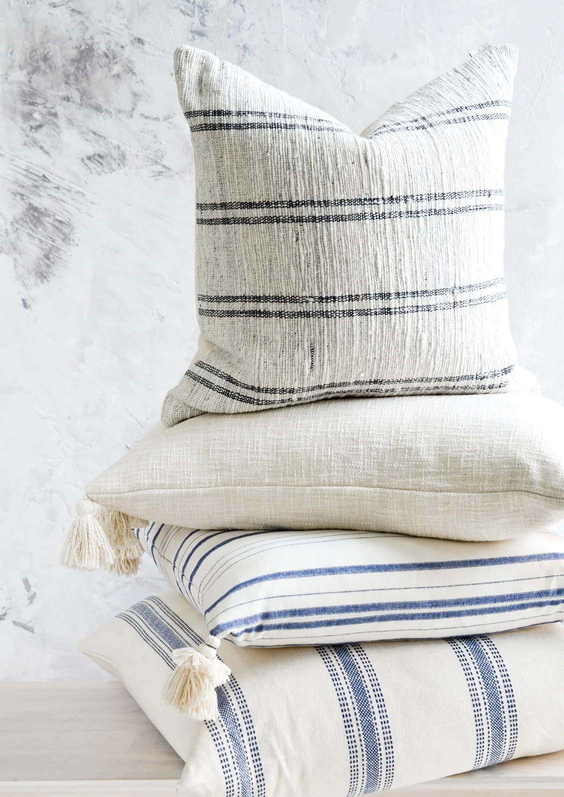 Textured Slub Weave Pillow - Image 5